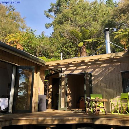 מלון טקאקה Golden Bay Glamping מראה חיצוני תמונה