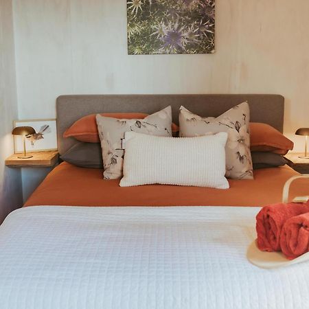 מלון טקאקה Golden Bay Glamping מראה חיצוני תמונה