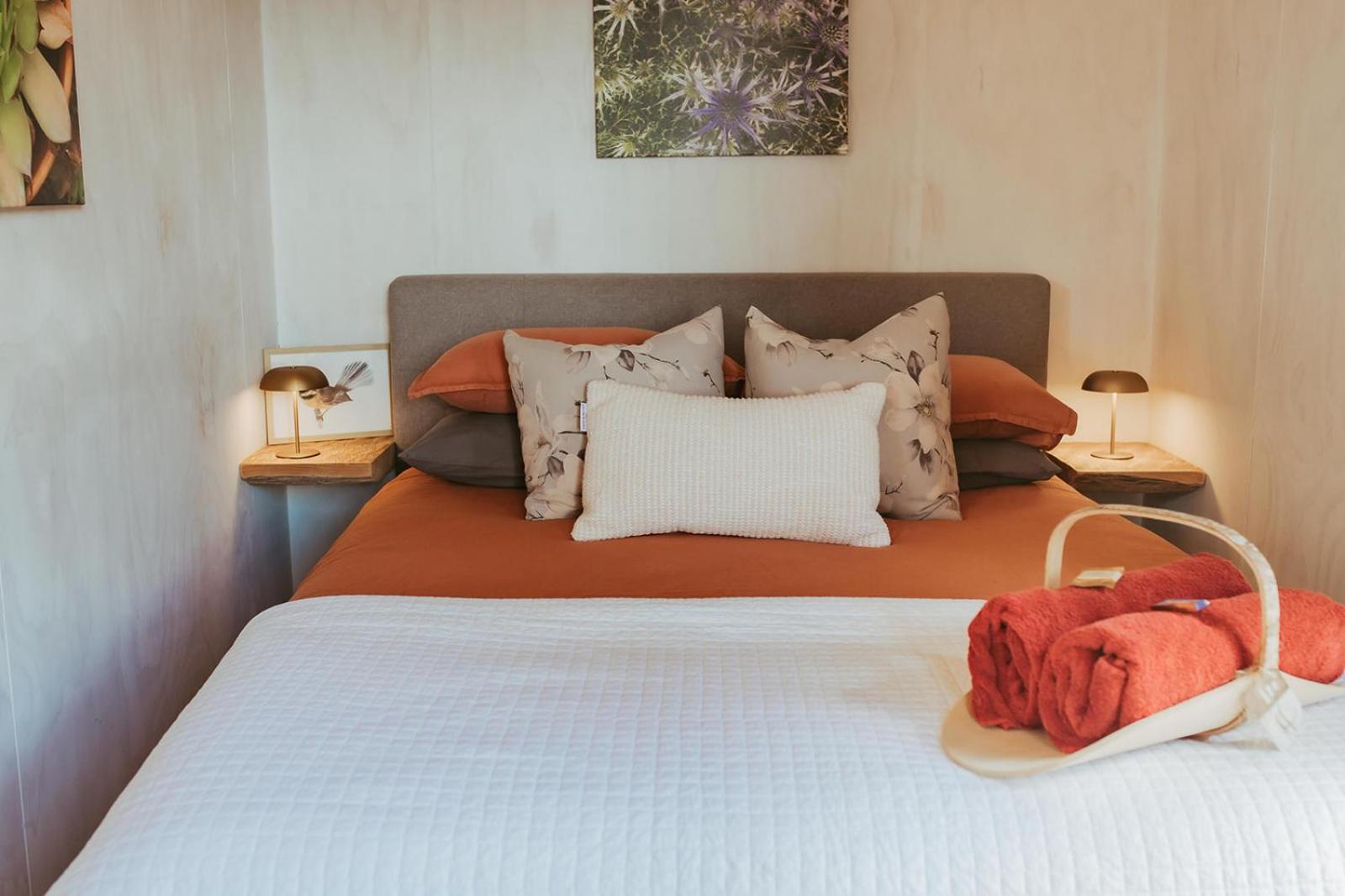מלון טקאקה Golden Bay Glamping מראה חיצוני תמונה